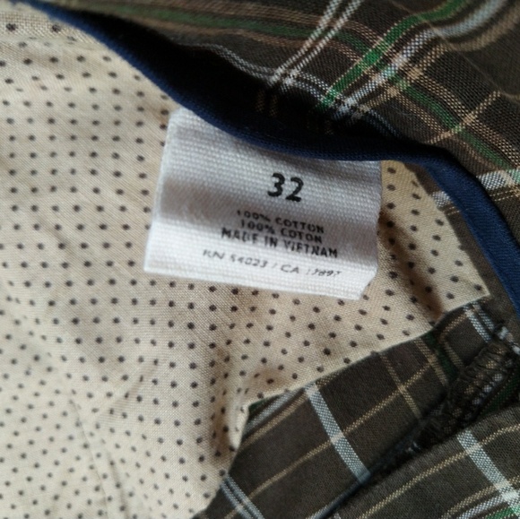 OLD NAVY men's Checked Bermuda Shorts - Picture 4 of 7